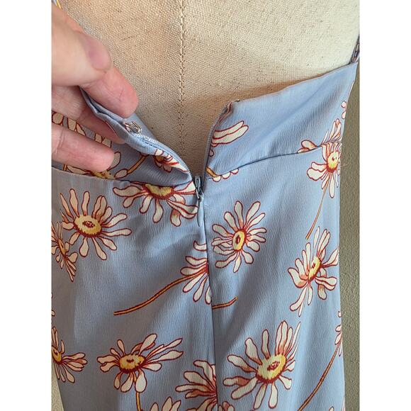 Urban Outfitters Women's Floral Satin Mini Slip Dress SZ Medium - Picture 5 of 8